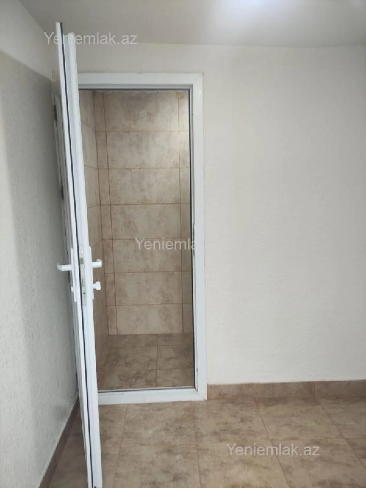 Satılır 5 otaqlı həyət evi 100 m²