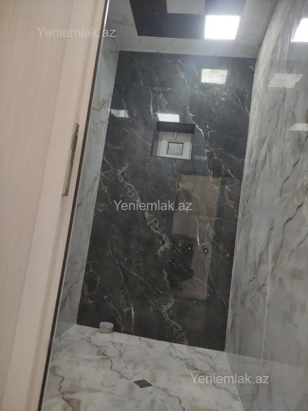Satılır 5 otaqlı həyət evi 100 m²