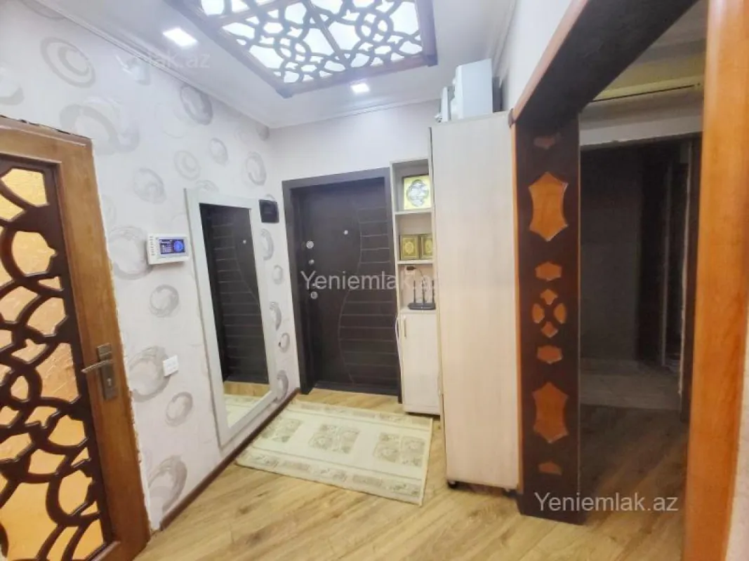 Satılır 3 otaqlı köhnə tikili 80 m²