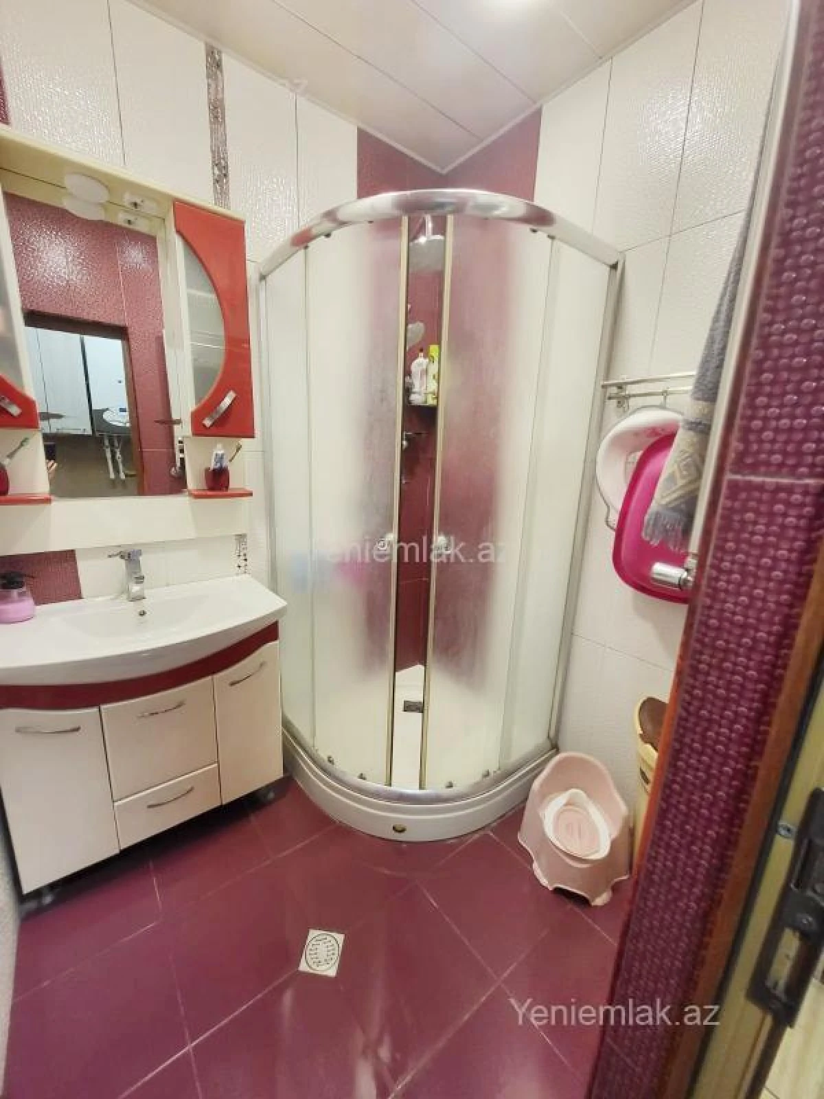 Satılır 3 otaqlı köhnə tikili 80 m²