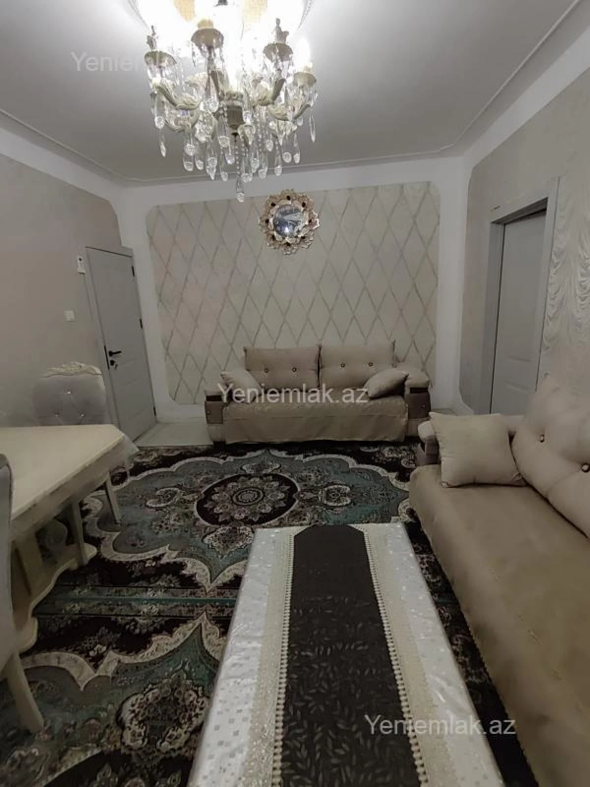 Satılır 4 otaqlı köhnə tikili 82 m²
