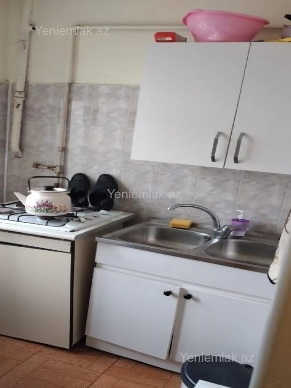 Satılır 4 otaqlı köhnə tikili 82 m²