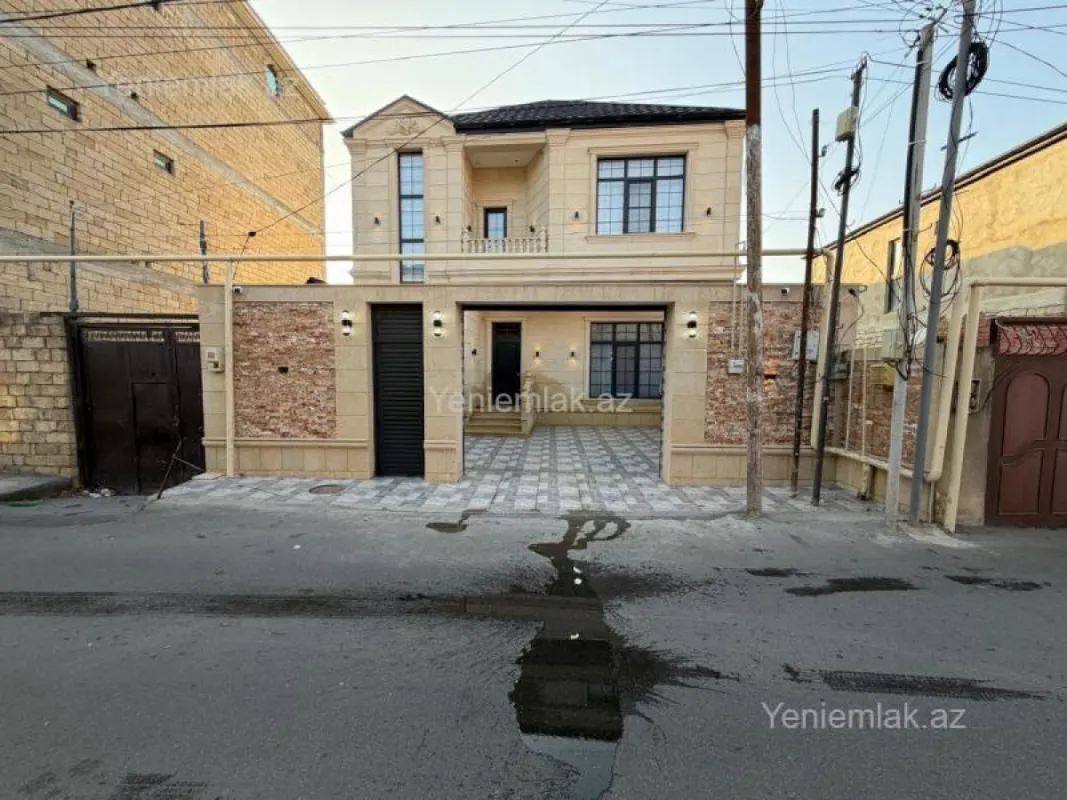 Satılır 4 otaqlı həyət evi 240 m²