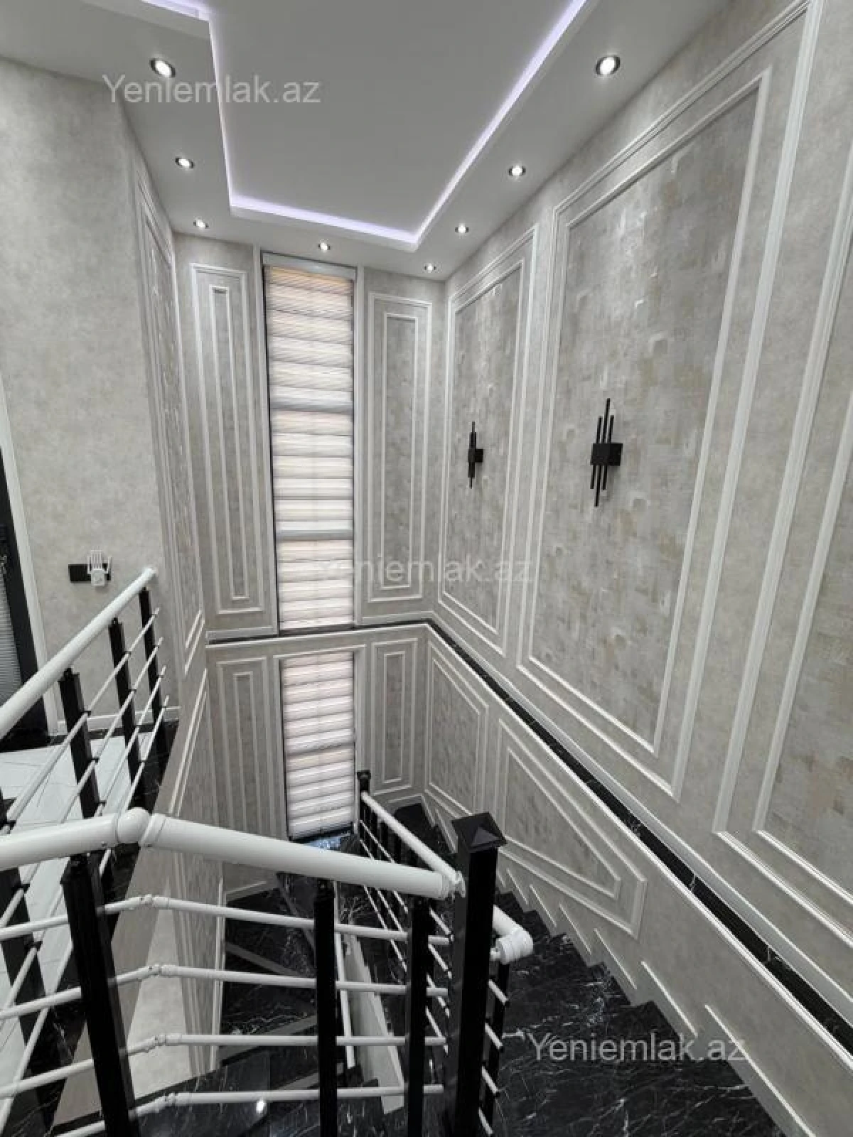 Satılır 4 otaqlı həyət evi 240 m²