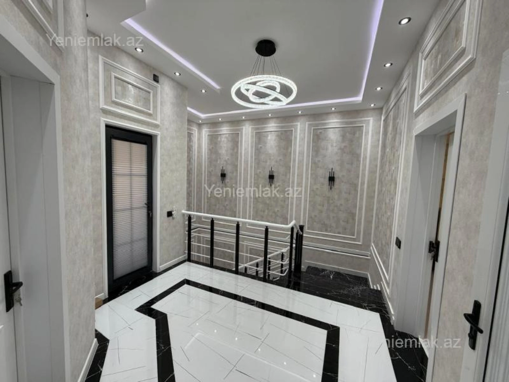 Satılır 4 otaqlı həyət evi 240 m²