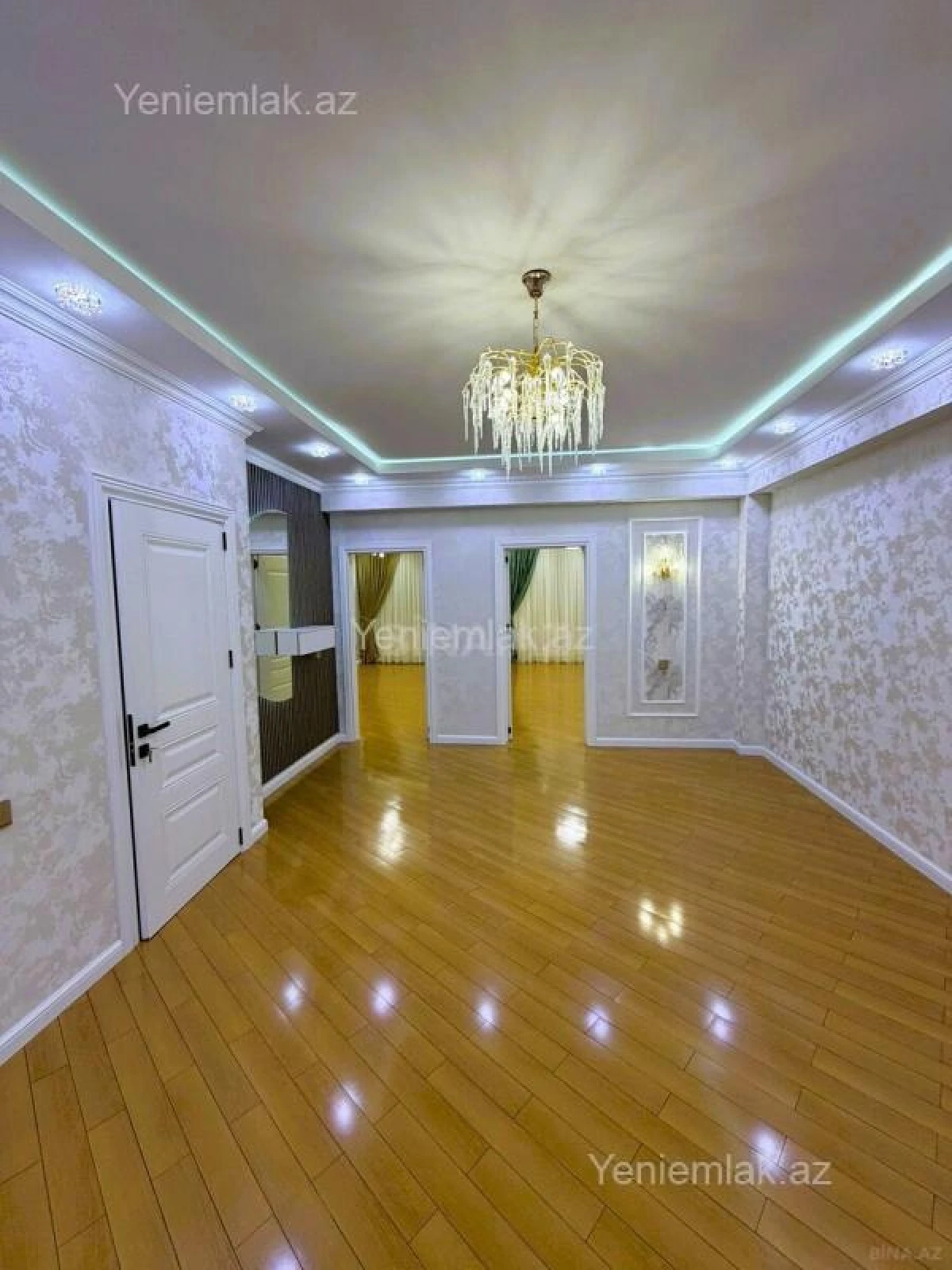 Satılır 3 otaqlı yeni tikili 155 m²