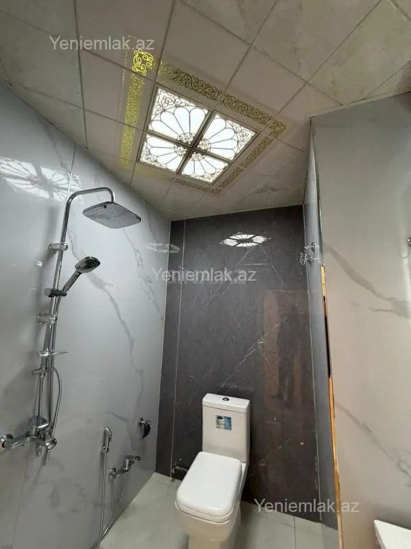 Satılır 3 otaqlı yeni tikili 155 m²