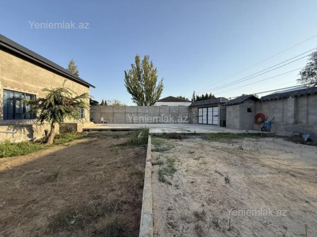 Satılır 6 otaqlı həyət evi 350 m²
