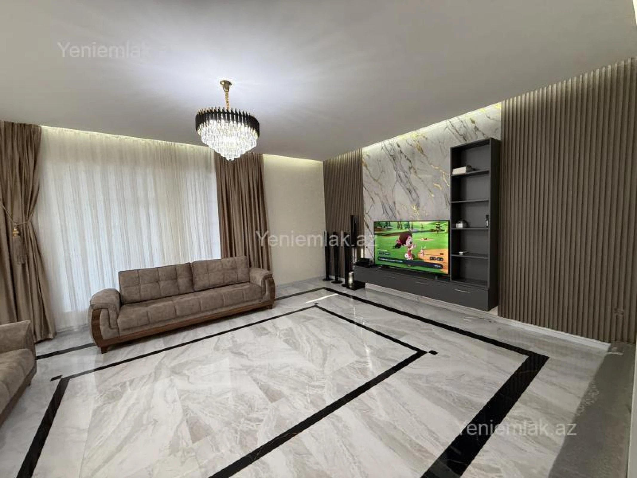 Satılır 6 otaqlı həyət evi 350 m²
