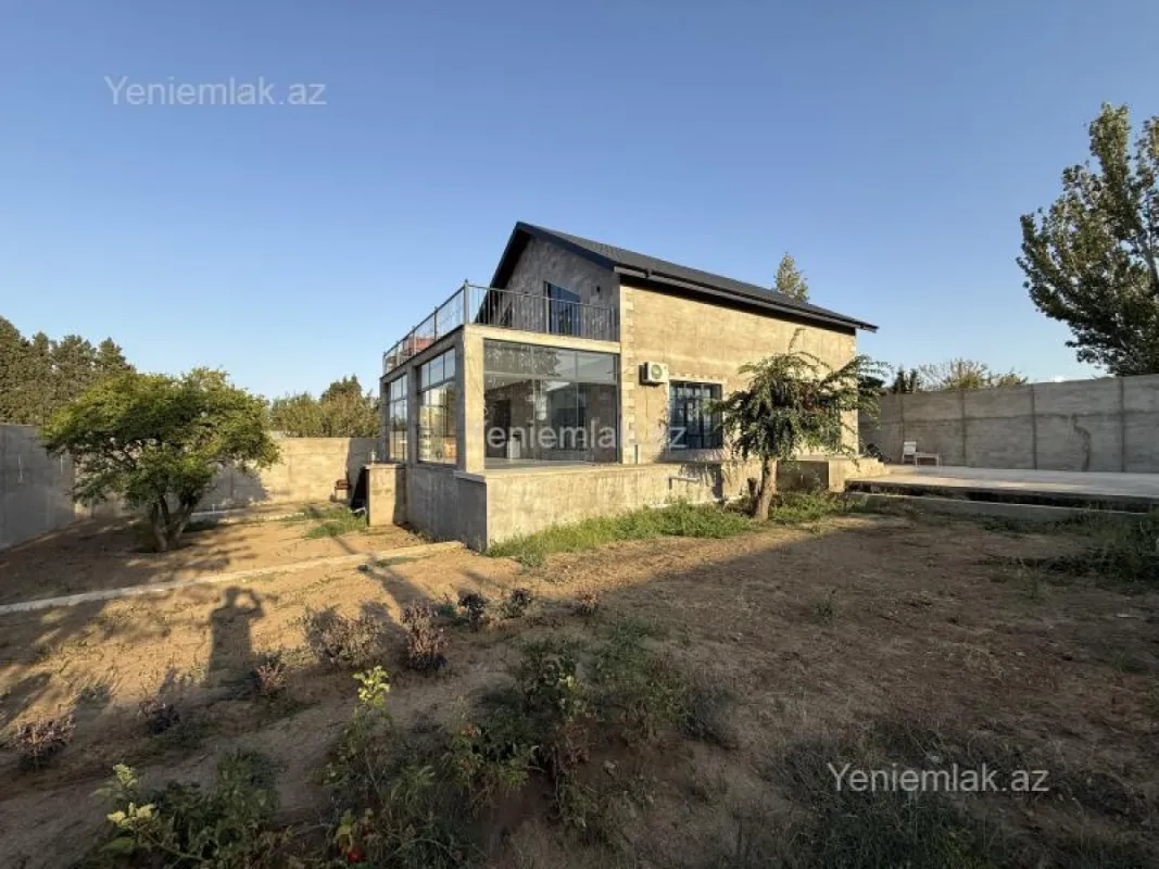 Satılır 6 otaqlı həyət evi 350 m²