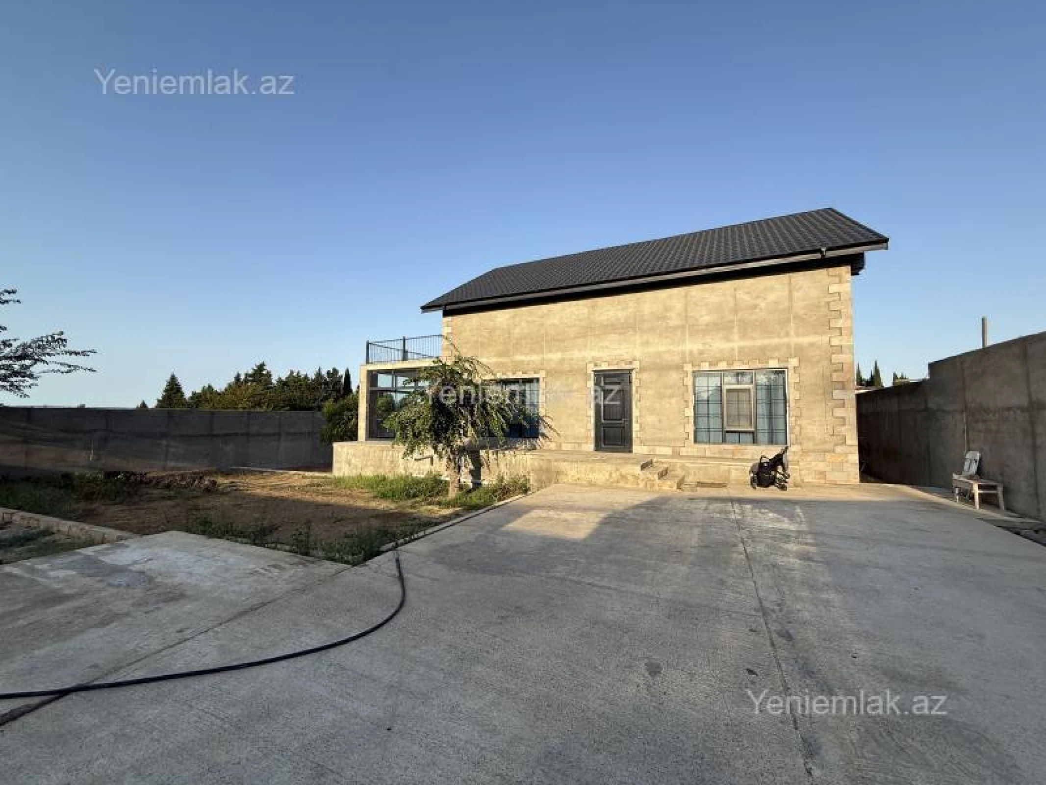 Satılır 6 otaqlı həyət evi 350 m²