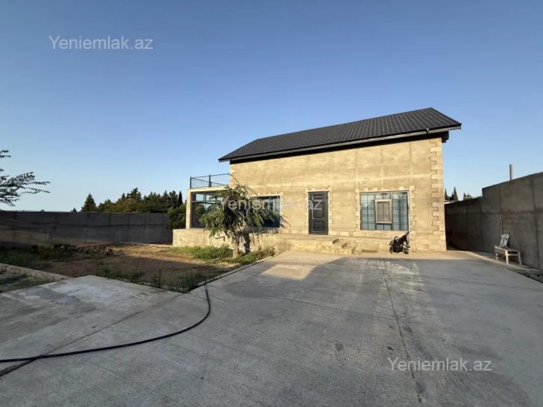 Satılır 6 otaqlı həyət evi 350 m²
