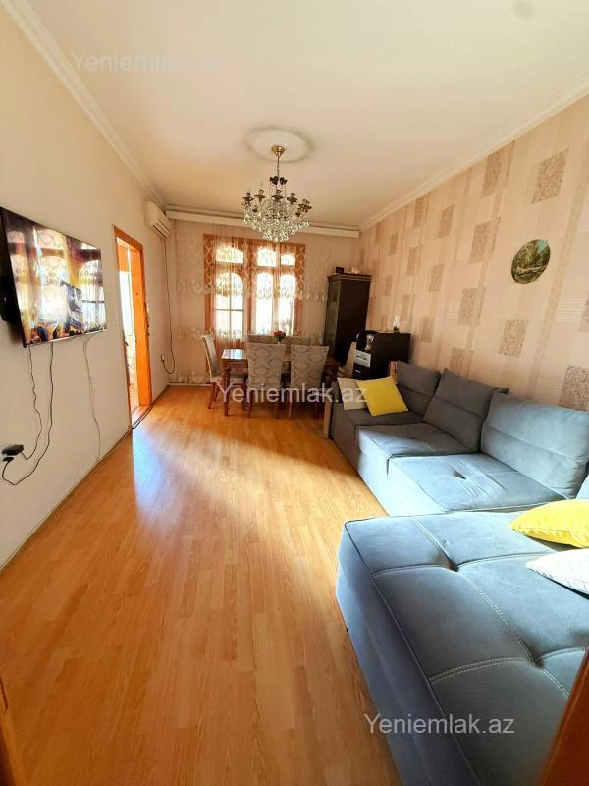 Satılır 2 otaqlı köhnə tikili 55 m²
