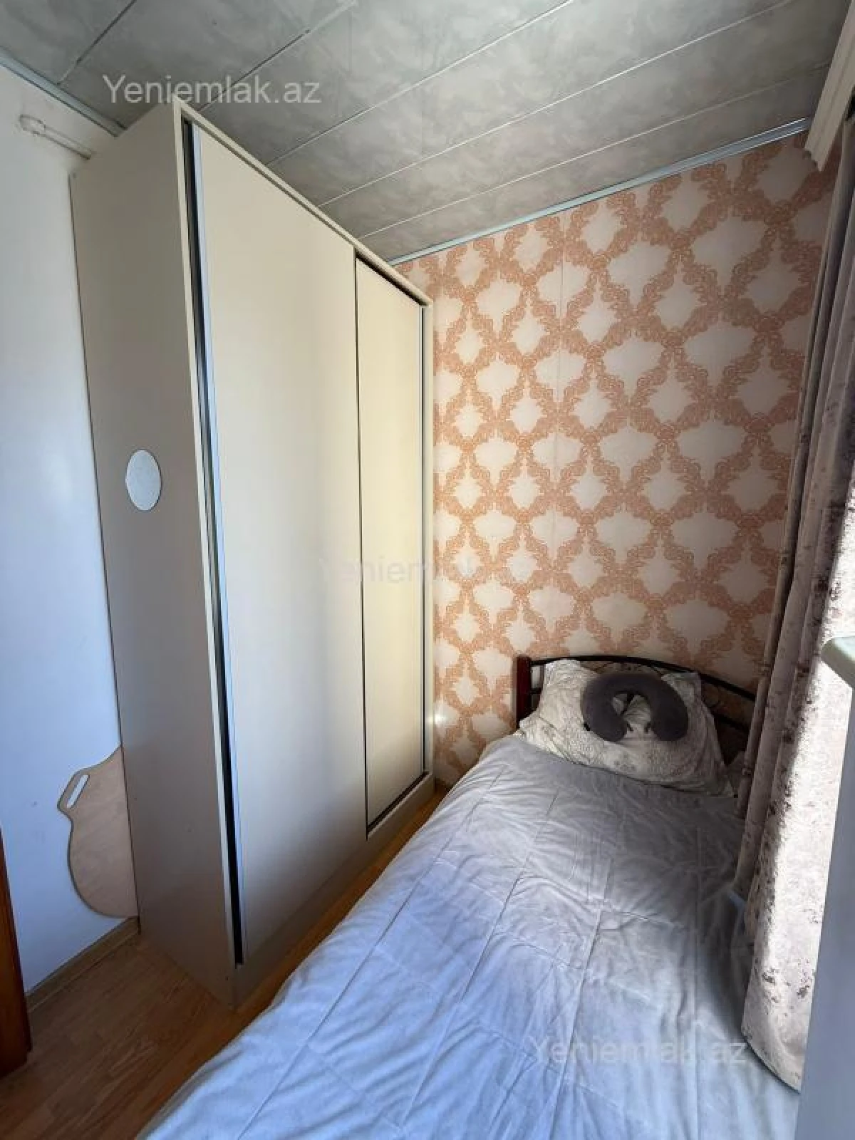 Satılır 2 otaqlı köhnə tikili 55 m²