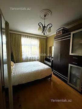 Satılır 2 otaqlı köhnə tikili 55 m²