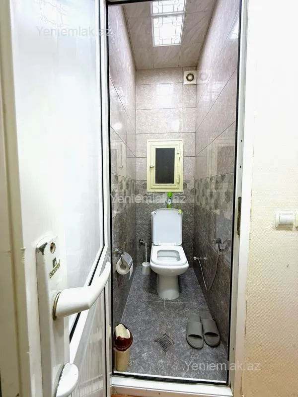 Satılır 2 otaqlı köhnə tikili 55 m²