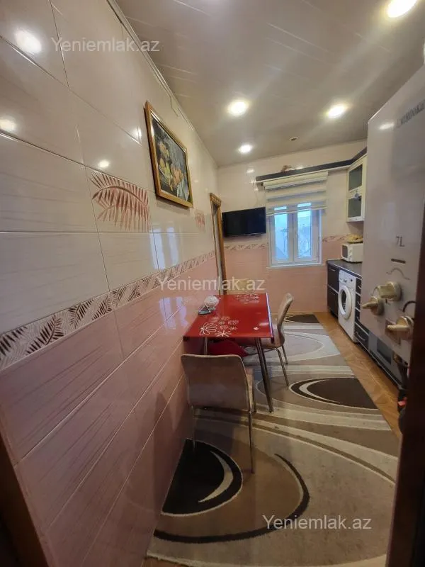Satılır 3 otaqlı köhnə tikili 75 m²