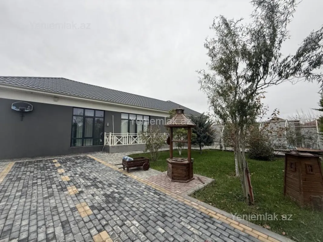 Satılır 7 otaqlı həyət evi 200 m²