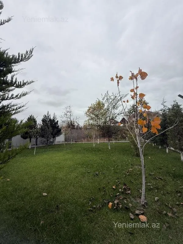Satılır 7 otaqlı həyət evi 200 m²