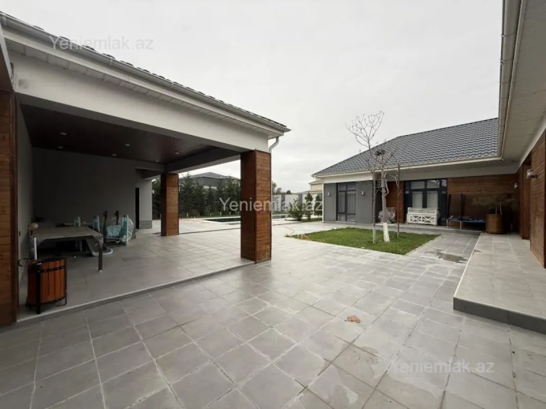 Satılır 7 otaqlı həyət evi 200 m²