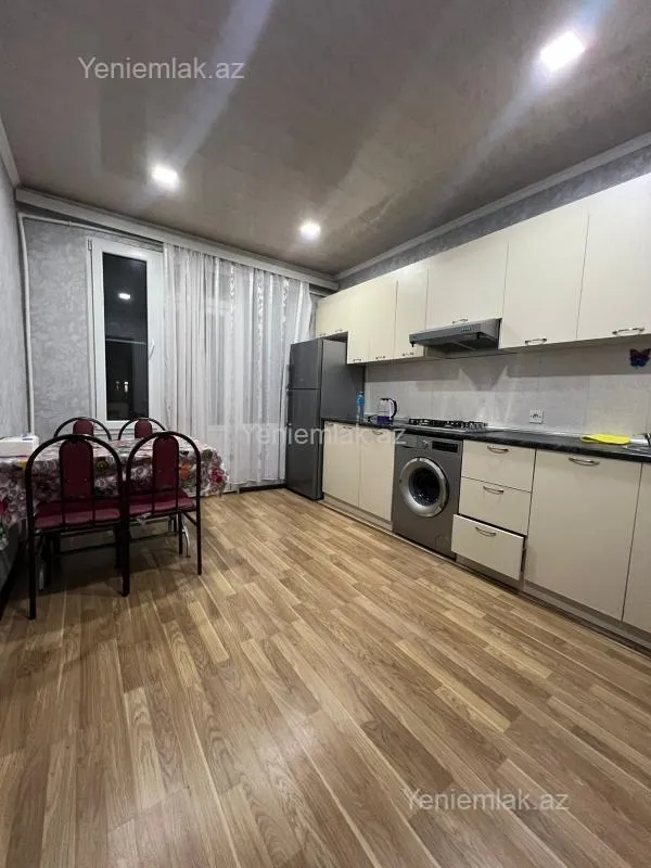 Satılır 2 otaqlı köhnə tikili 65 m²