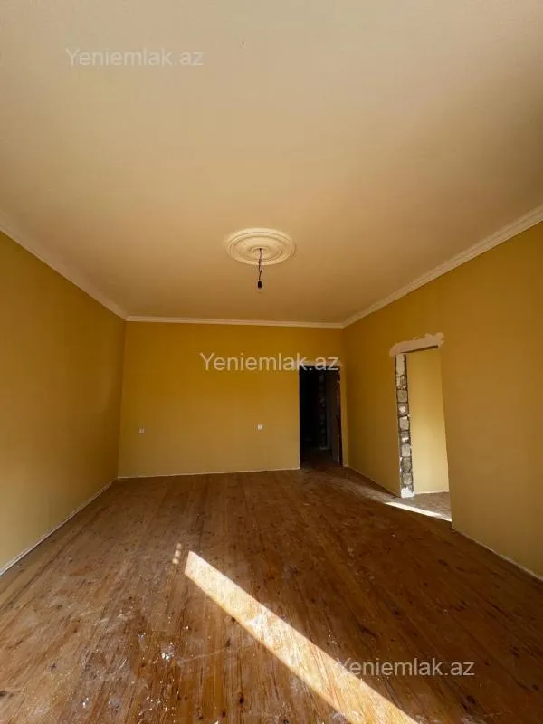 Satılır 4 otaqlı həyət evi 95 m²