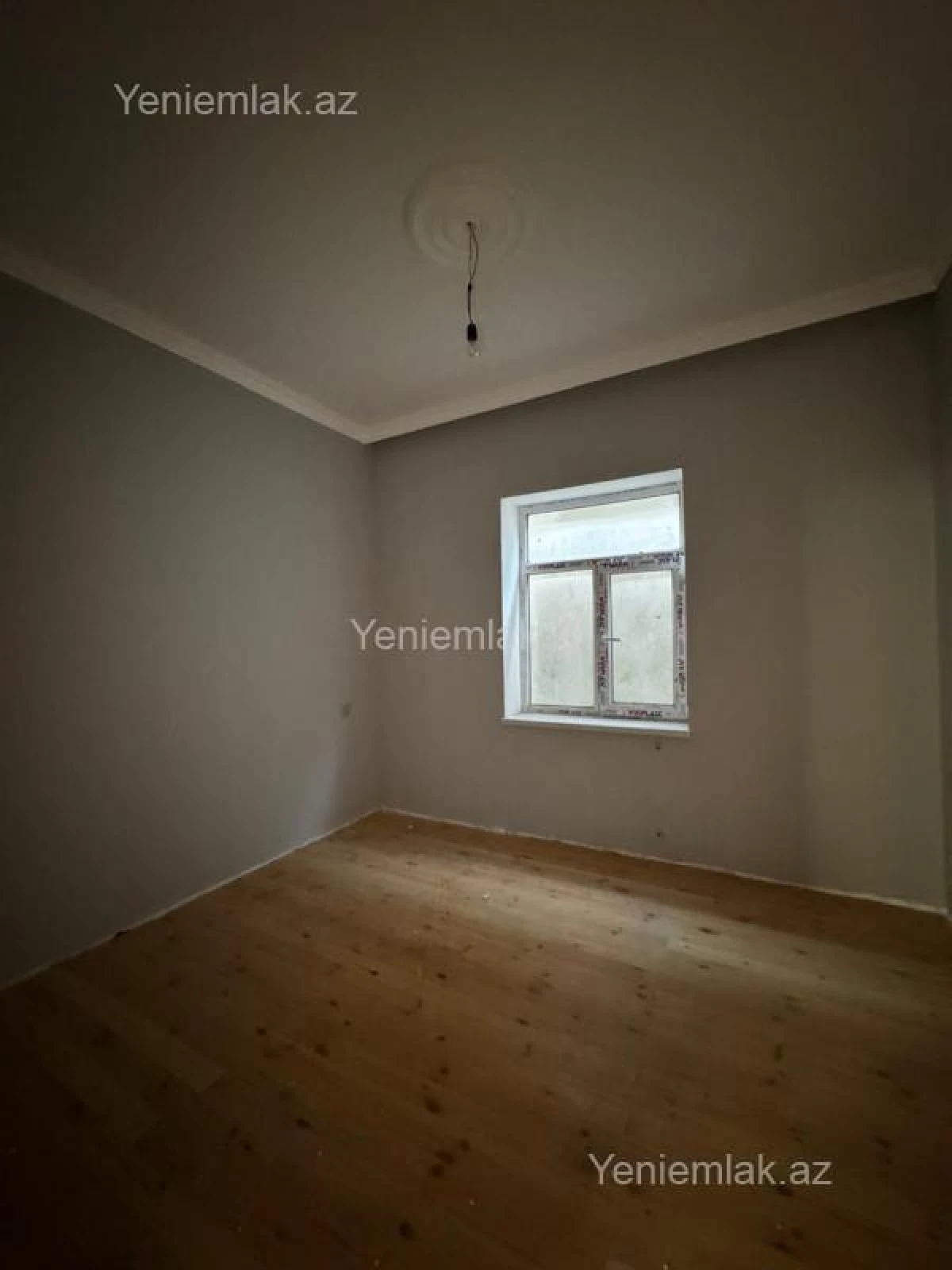 Satılır 4 otaqlı həyət evi 95 m²