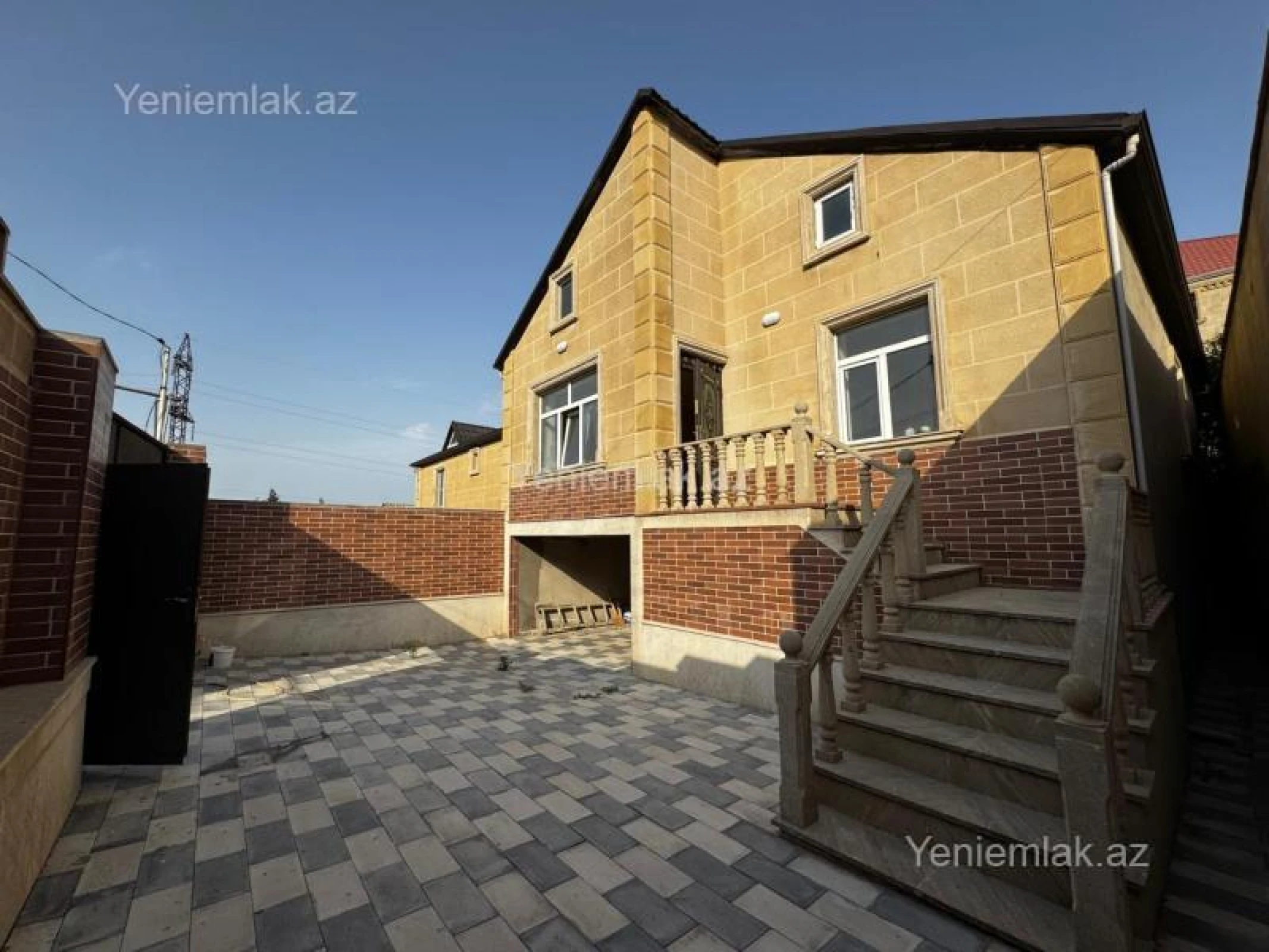 Satılır 4 otaqlı həyət evi 95 m²