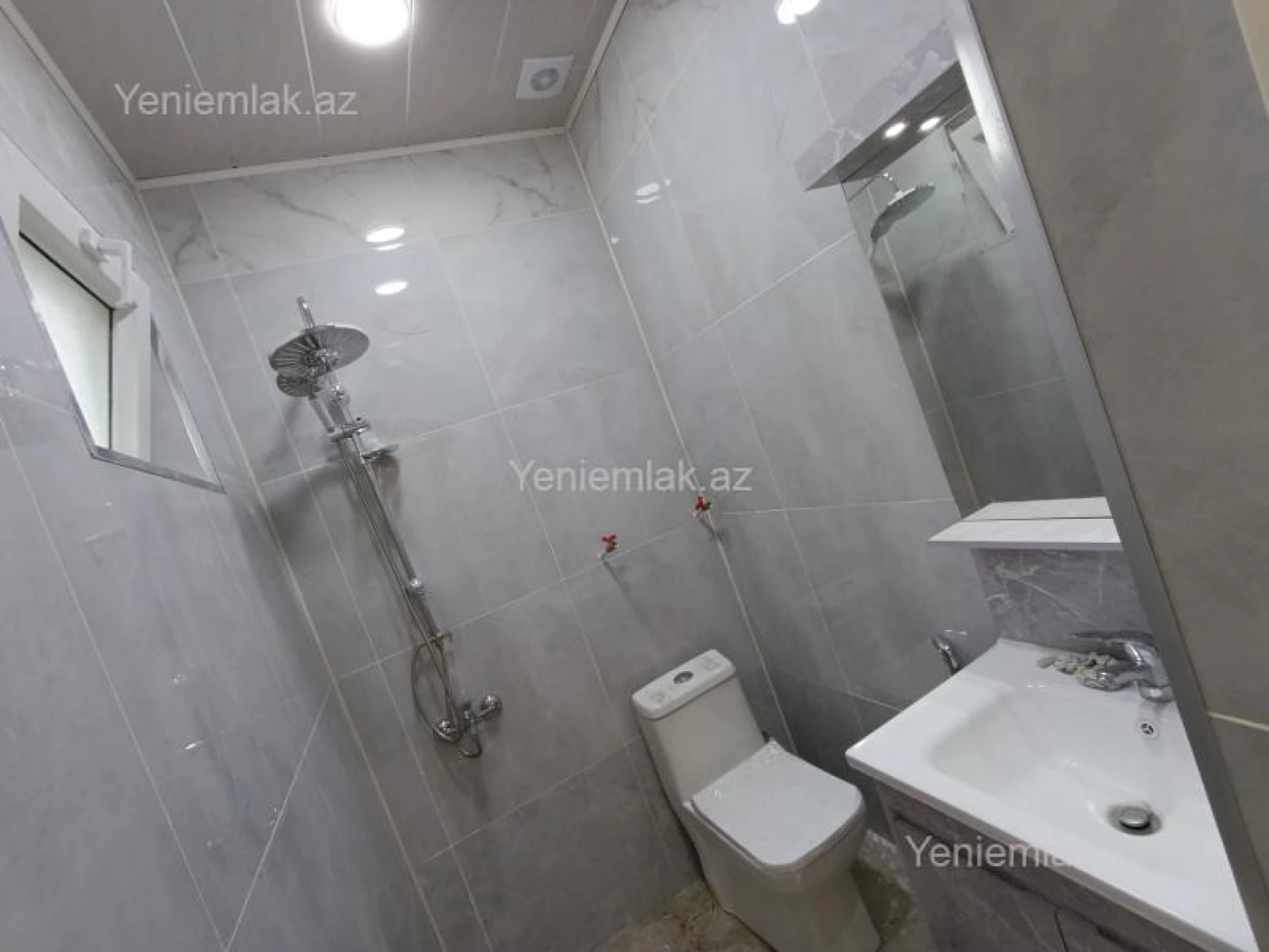 Satılır 3 otaqlı həyət evi 80 m²