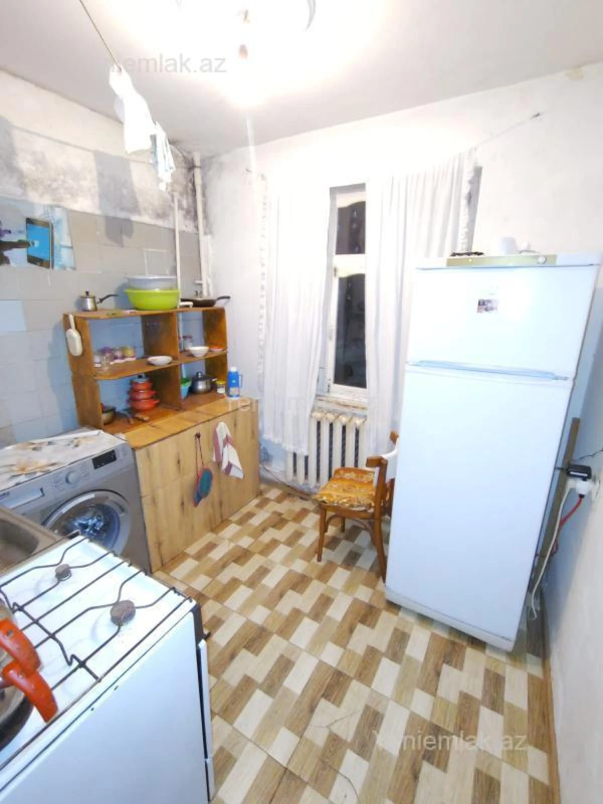Satılır 3 otaqlı köhnə tikili 72 m²