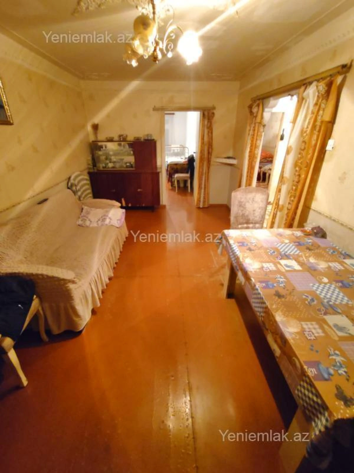 Satılır 3 otaqlı köhnə tikili 72 m²