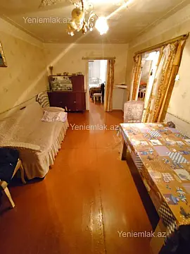 Satılır 3 otaqlı köhnə tikili 72 m²
