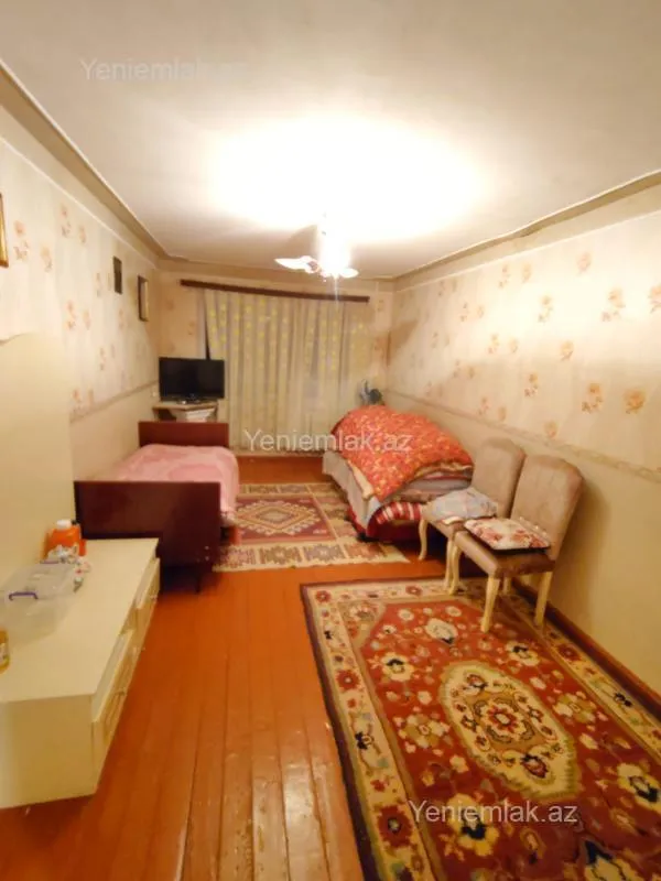 Satılır 3 otaqlı köhnə tikili 72 m²