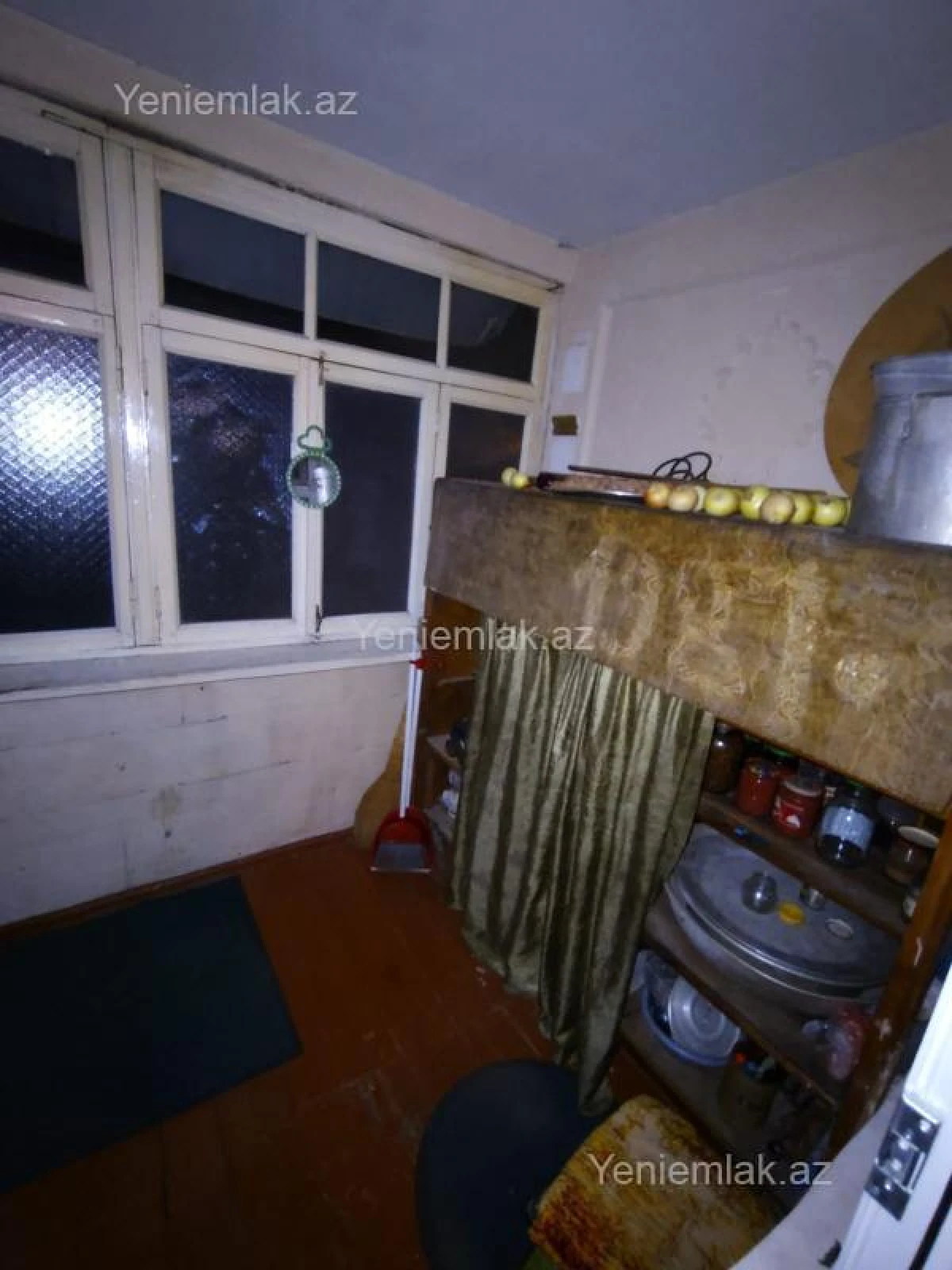 Satılır 3 otaqlı köhnə tikili 72 m²