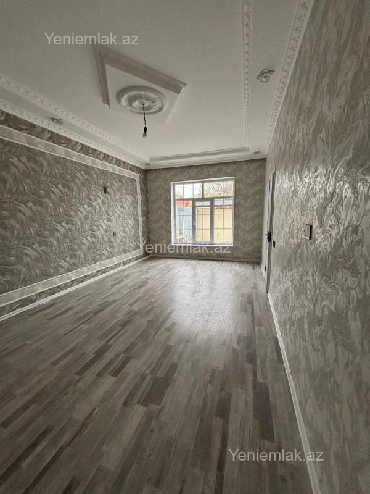 Satılır 5 otaqlı həyət evi 160 m²