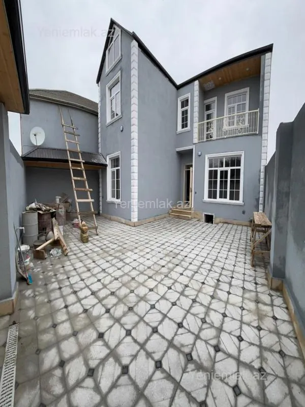 Satılır 5 otaqlı həyət evi 160 m²