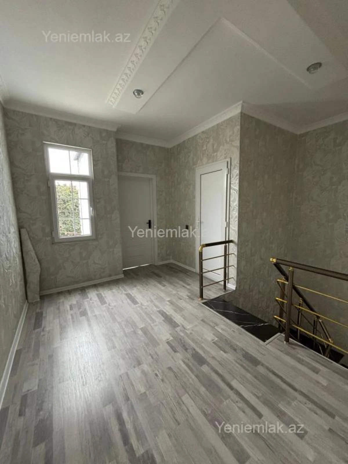 Satılır 5 otaqlı həyət evi 160 m²