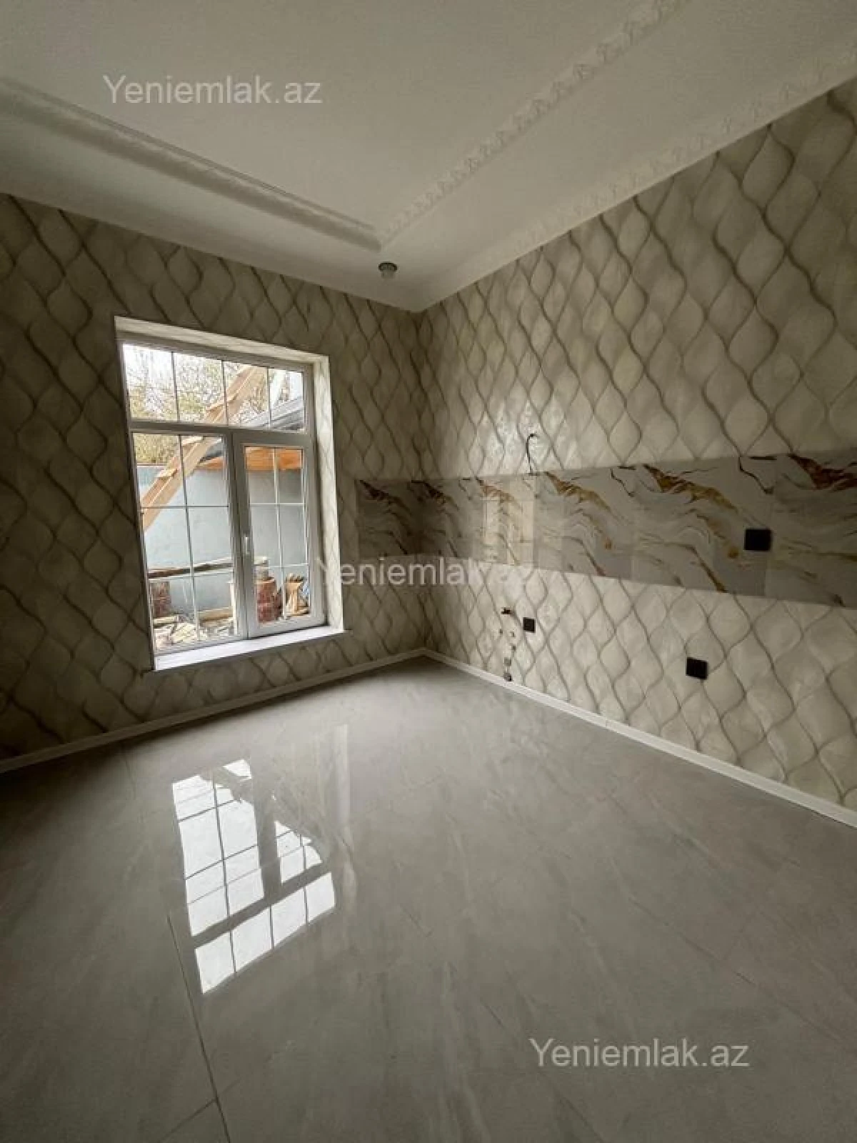 Satılır 5 otaqlı həyət evi 160 m²