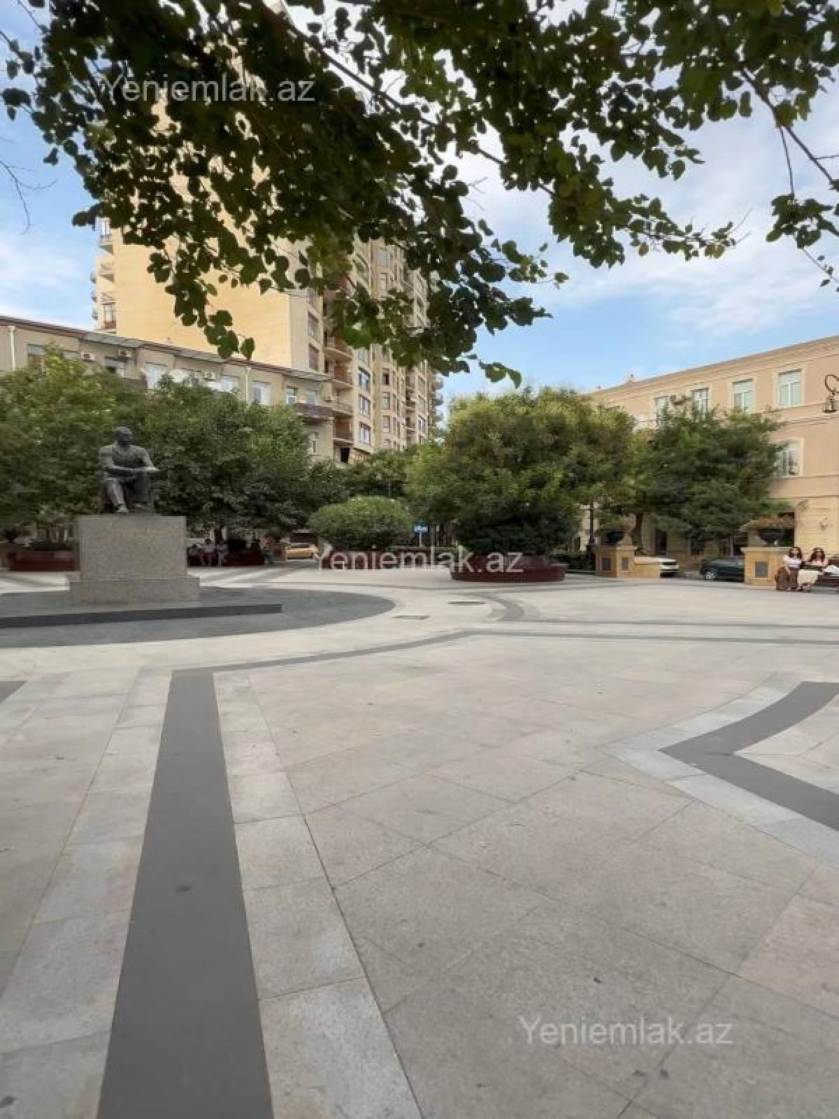 Satılır 3 otaqlı köhnə tikili 90 m²