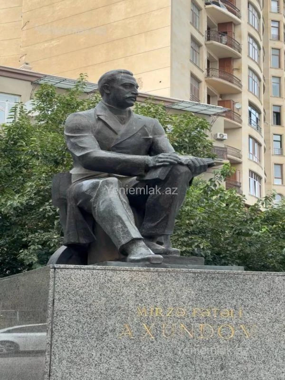 Satılır 3 otaqlı köhnə tikili 90 m²