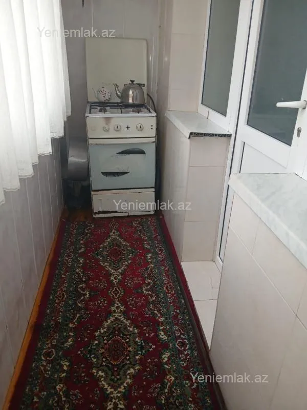 Satılır 1 otaqlı köhnə tikili 31 m²