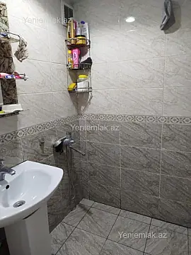 Satılır 3 otaqlı köhnə tikili 70 m²