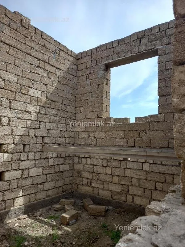 Satılır 3 otaqlı həyət evi 100 m²