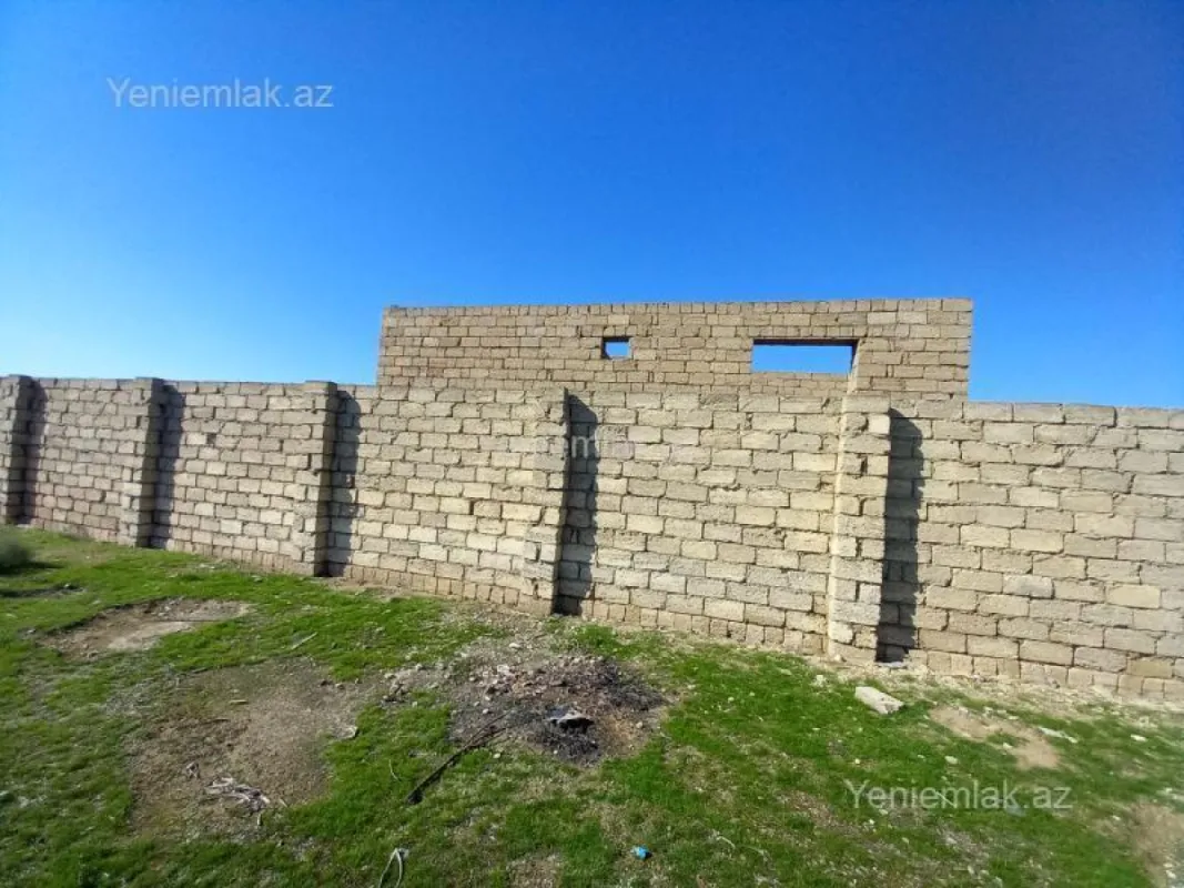 Satılır 3 otaqlı həyət evi 100 m²