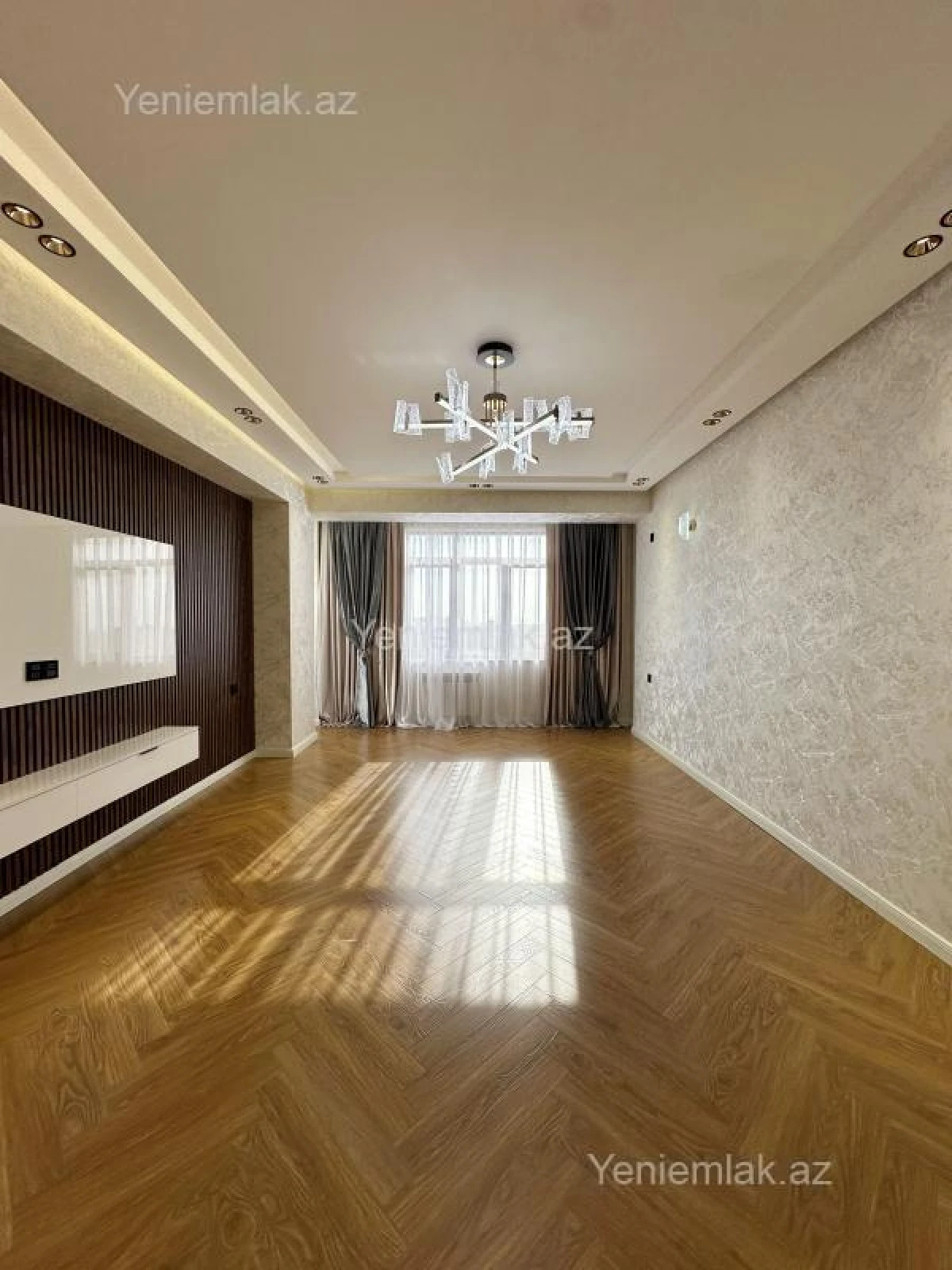 Satılır 3 otaqlı yeni tikili 115 m²