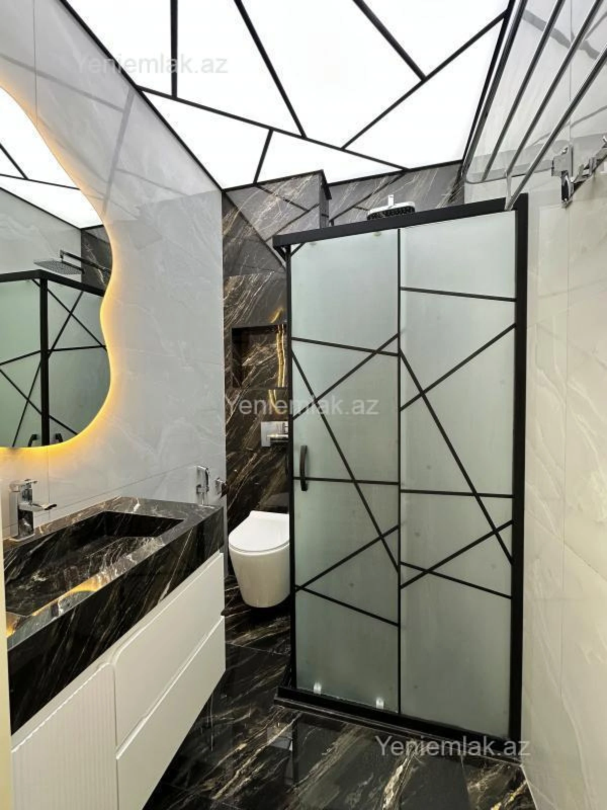 Satılır 3 otaqlı yeni tikili 115 m²