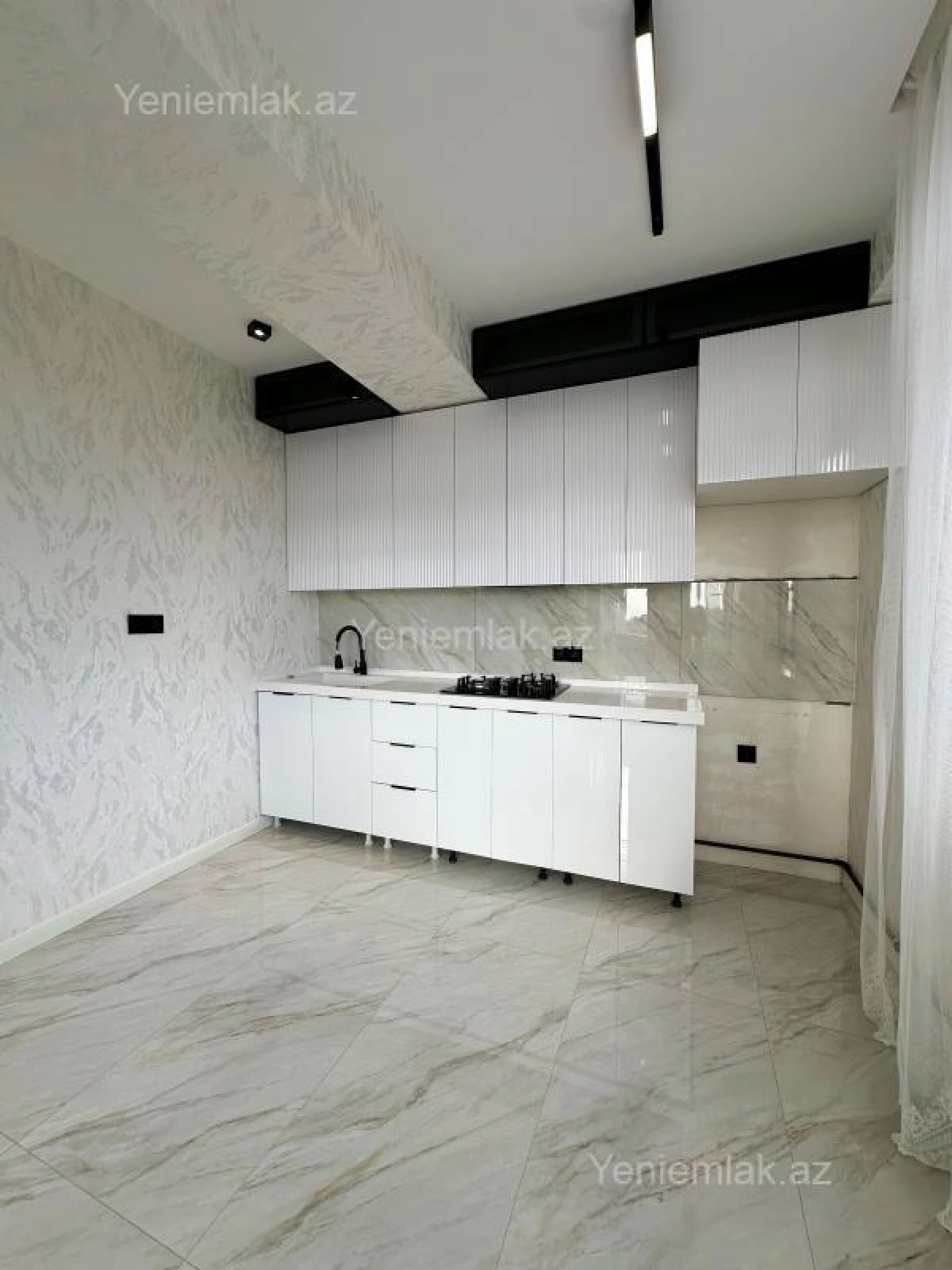 Satılır 3 otaqlı yeni tikili 115 m²