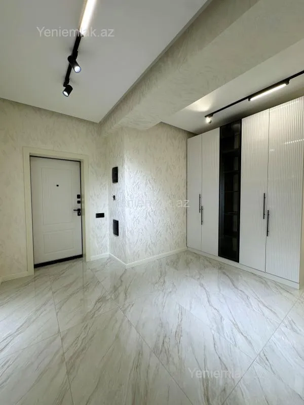 Satılır 3 otaqlı yeni tikili 115 m²