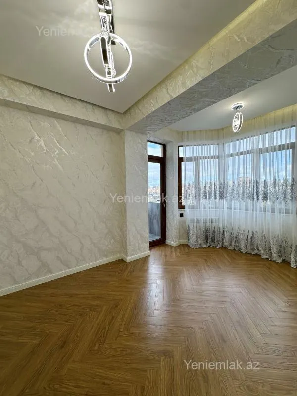 Satılır 3 otaqlı yeni tikili 115 m²