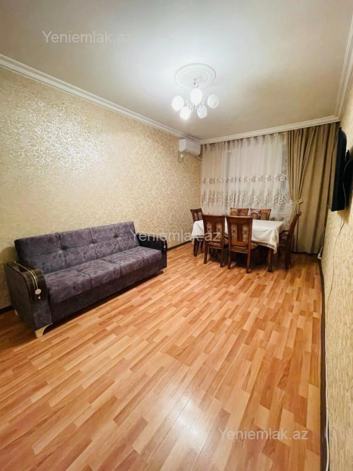 Satılır 2 otaqlı köhnə tikili 60 m²